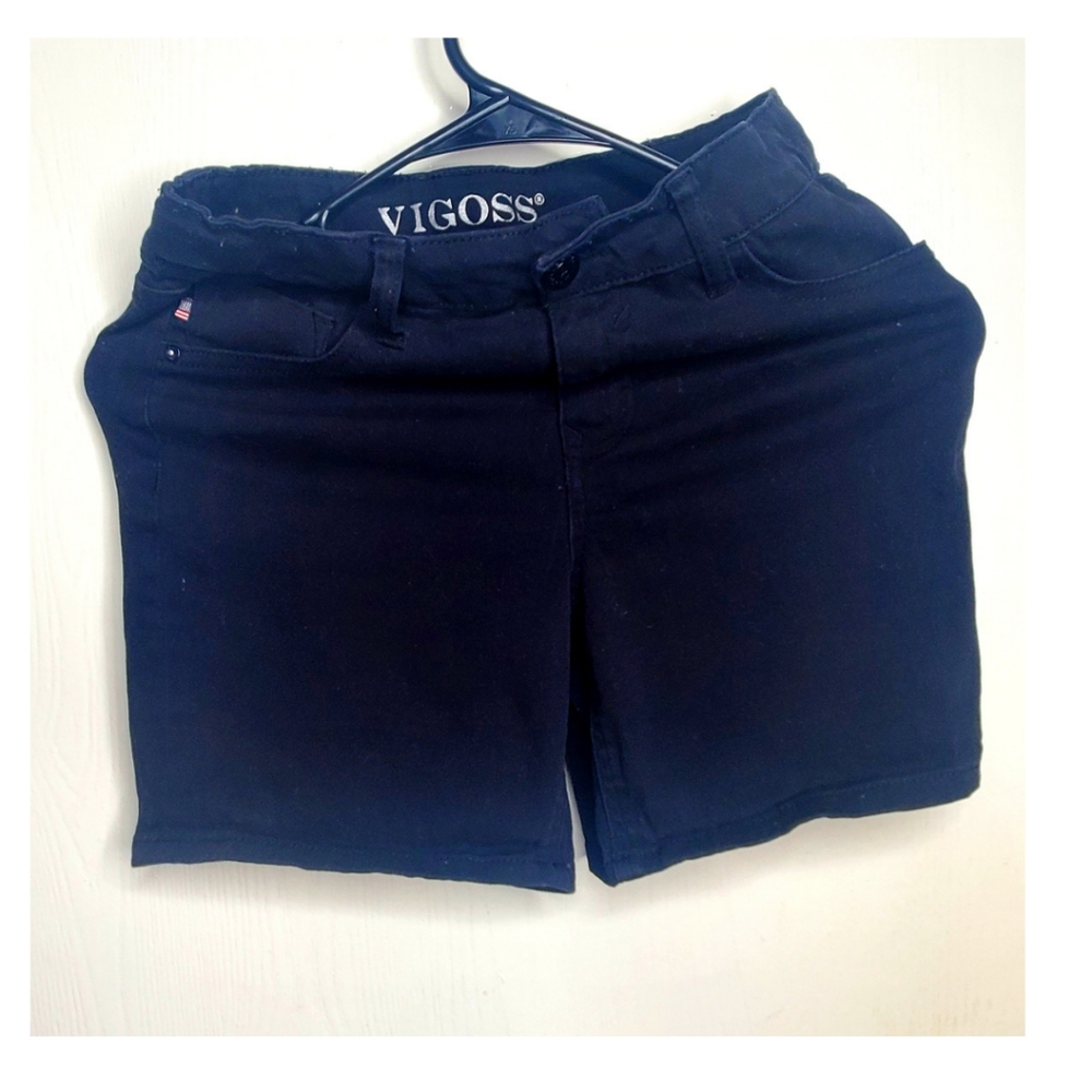 Vigoss black cuff shorts size 16 girls